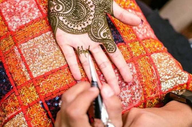 Front Hand Mehndi Design [AN 9887] | MehndiDig.com